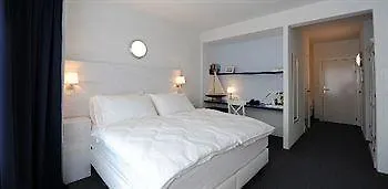 Ξενοδοχείο Avenue 3*