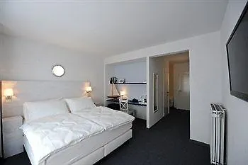 Avenue 3* Οστένδη
